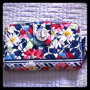 ⭐️LAST CHANCE⭐️ Vera Bradley Wallet